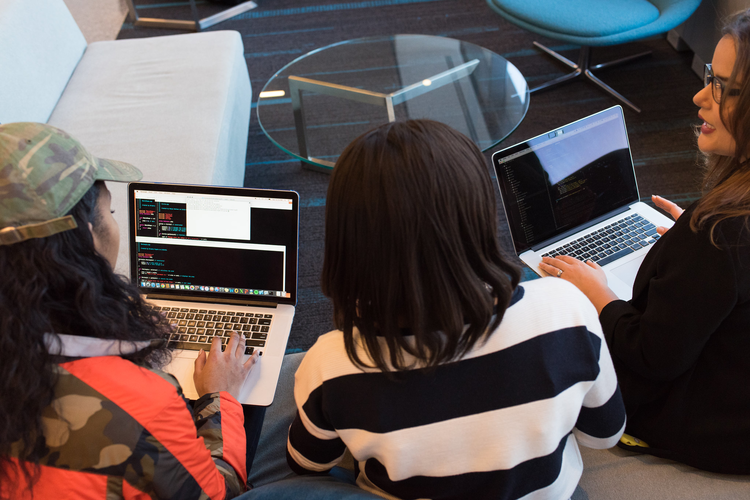 From Virtual Cabins to LEGO Playdates, These 6 Online Camps Will Help Your Kid Get Ahead This Summer