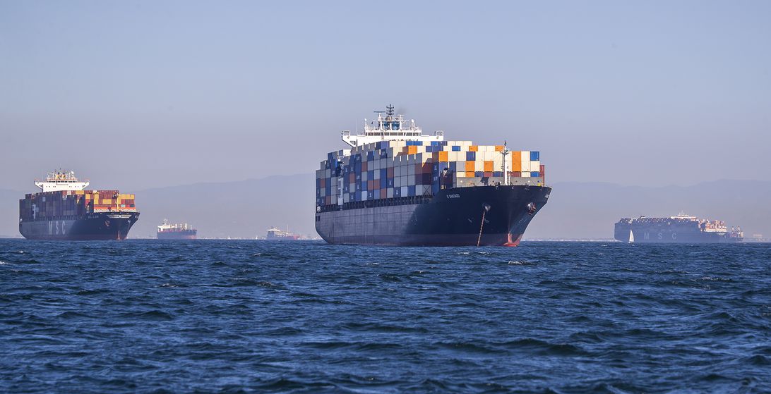 ships-waiting-port-of-los-angeles-getty-images