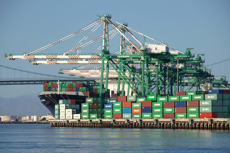 Congested California port 
